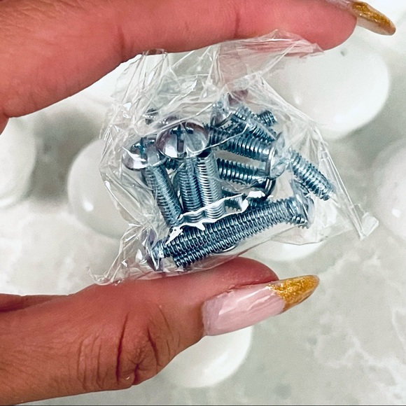 10 White Porcelain, Round Door Knobs (Plus Package of Screws) - Picture 8 of 8